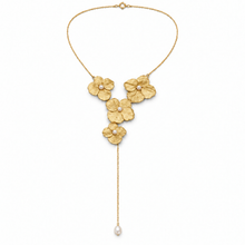 Load image into Gallery viewer, 4 Hydrangeas and Pearls Necklace