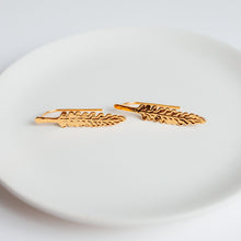 Load image into Gallery viewer, lavender earrings gold