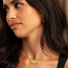 Load image into Gallery viewer, chocker necklace gold silver lemon cypress quina and lavender 
