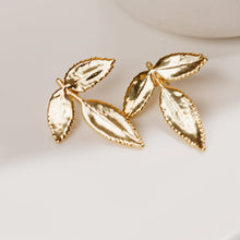 Load image into Gallery viewer, Rose Leaves Earrings
