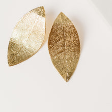 Load image into Gallery viewer, Quina (&quot;KEEN-ah&quot;) Leaf Earrings
